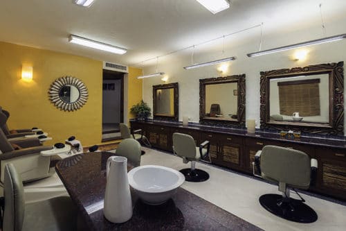 Desire Pearl | Beauty parlor