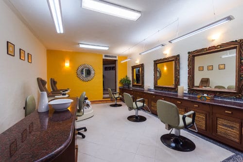 Desire Pearl | Beauty parlor